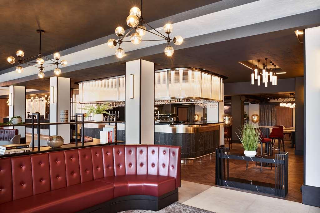 Radisson Red Hotel London Heathrow Ristorante foto