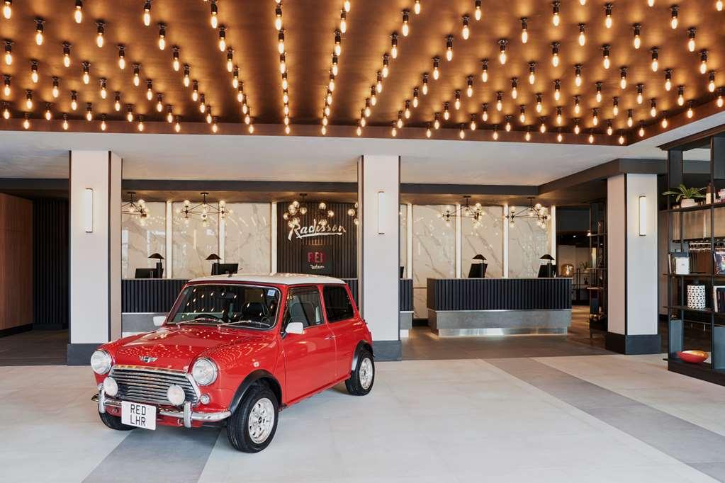 Radisson Red Hotel London Heathrow Interno foto