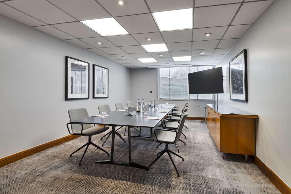 Radisson Red Hotel London Heathrow Servizi foto