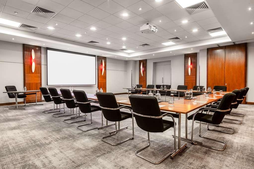 Radisson Red Hotel London Heathrow Servizi foto